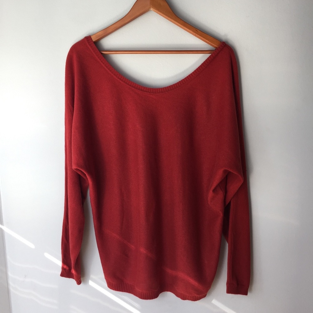 Cashmere Red Vince Sweater Red Size Medium V Back